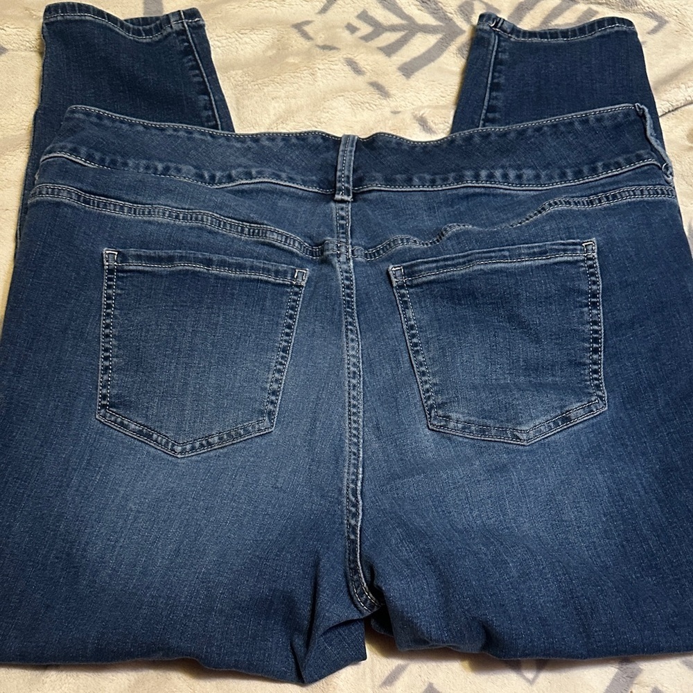 A142. Torrid Dark Blue Women Jeggings size 18 s